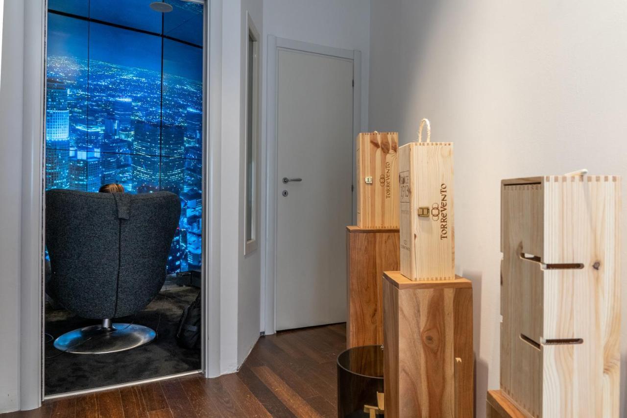 Апартаменты Wineart House, Terracielo Indipendente Nel Centro Di Монополи Экстерьер фото